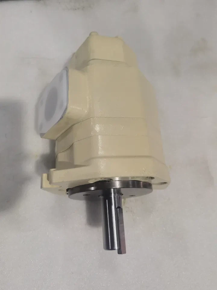 TOYOOKI Double Gear Pump TCP TCP44 TCP55 Series TCP44-F40-50-MR1 TCP44-F50-50-MR1 TCP55-F63-63-MR1 TCP44-F31.5-31.5-MR1